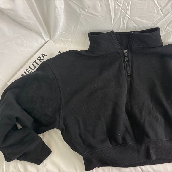 Ardene Cropped Sweater - Picture 1 of 2